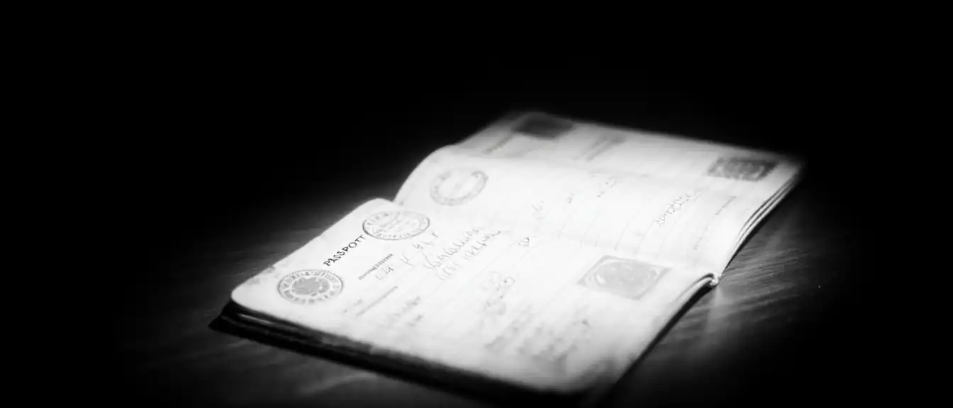 Паспортный контроль: какие записи в документах жизненно необходимы, а какие могут стать причиной проблем