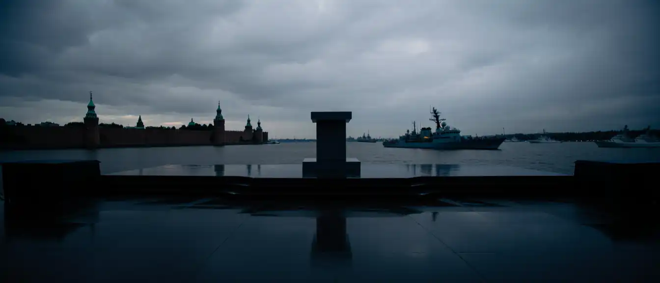 Предназначение победы: Владимир Путин обратился к морякам ВМФ в Санкт-Петербурге
