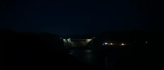 Ночная тьма: авария на Ингурской ГЭС оставила города Грузии и Абхазии без электричества