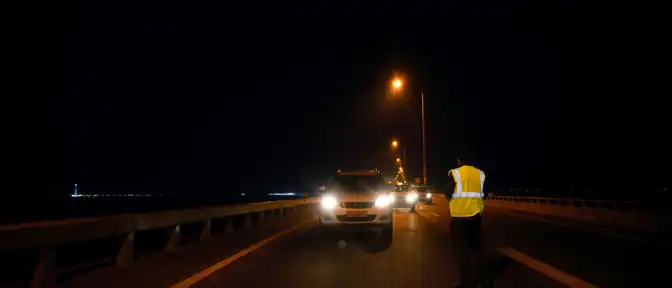 Ночные перебои на Крымском мосту: движение приостанавливали дважды
